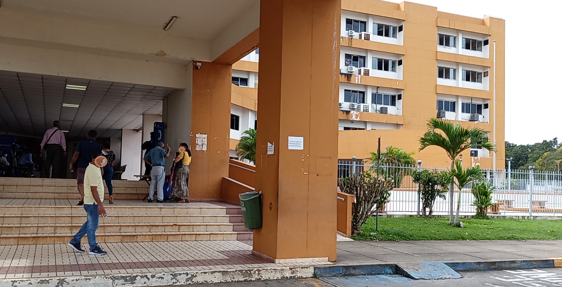 En estado crítico, quirófanos del Hospital Nicolás Solano | Critica