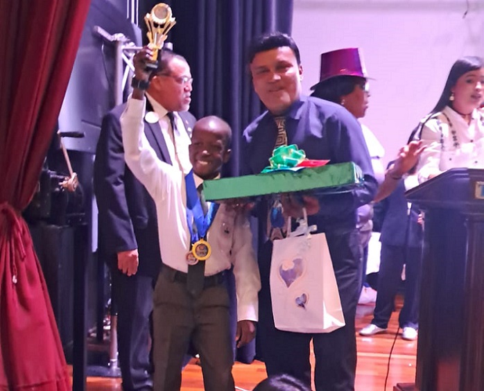 #NacioanlCri Este triunfo posiciona a la provincia de Colón como una potencia, tras ganar el primer puesto en los últimos tres certámenes que organiza este club cívico.