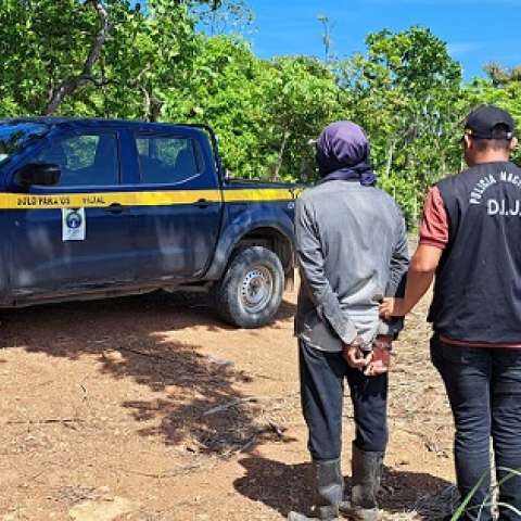 El hombre sospechoso de violar a su hija fue aprehendido en Veraguas y trasladado a Bocas del Toro.