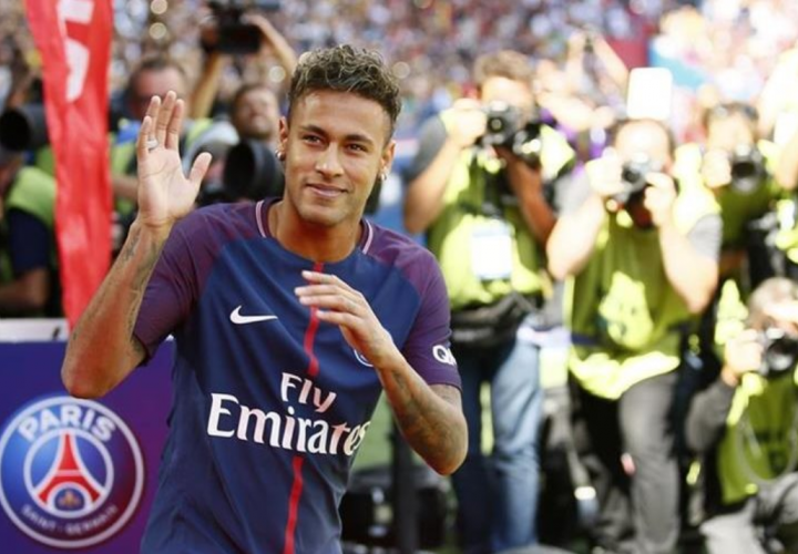 Neymar, estrella del PSG/AP