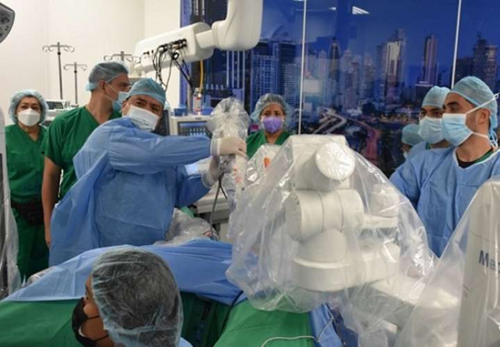 La cirugía robótica reduceel tiempo de espera para el paciente de alta complejidad.