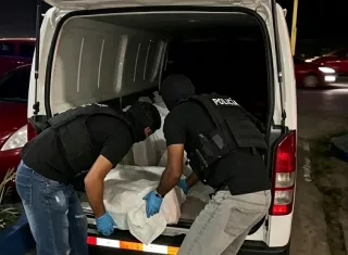 El sospechoso, el panel y la droga quedaron a órdenes de la Fiscalía.  /  IMagen: PN
