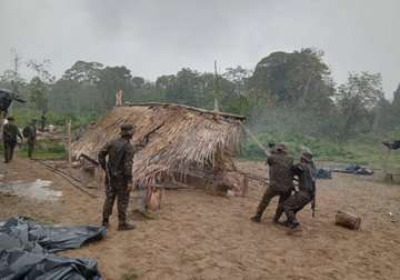 Unidades de Senafront proceden a desmantelar los campamentos.