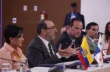 Panamá y Ecuador impulsan acuerdo comercial en foro regional
