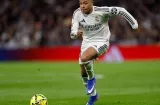 Kylian Mbappé, baja por un esguince de rodilla