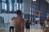 ¡Detenido! Corrió en pelotas y con bandera en mano por aeropuerto de Tocumen