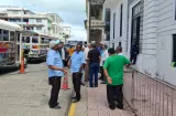 Se paran los buses, exigen arreglar la terminal