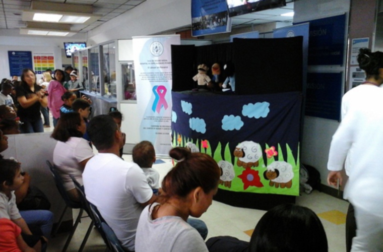 Para los que vayan a visitar pacientes en el Hospital de Especialidades Pediátricas de la Caja de Seguro Social (CSS), puesto que la Dirección Médica ha determinado un nuevo horario de visitas desde hoy: de 5:00 p.m. a 6:00 p.m., con la restricción de un familiar por paciente.