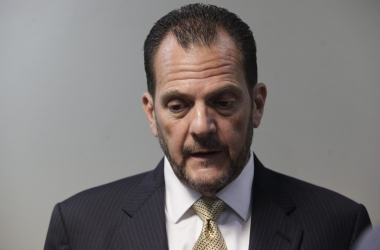 Federico Humbert, contralor.