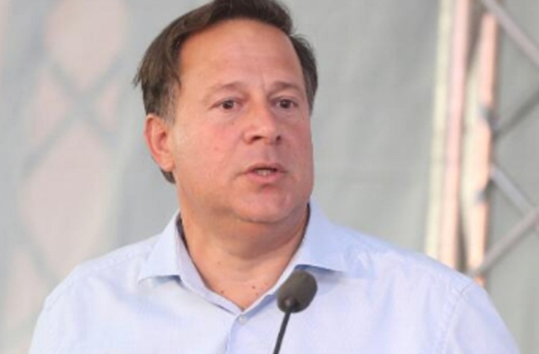Para el gobierno de Juan Carlos Varela, que en vez de echar para atrás esas nefastas jubilaciones de ministros jefes de la cúpula de seguridad, ahora está dando aumentos salariales a diestra y siniestra, sin estar presupuestados siquiera. Ya sabemos en qué se está yendo el dinero de la ampliación del Canal.