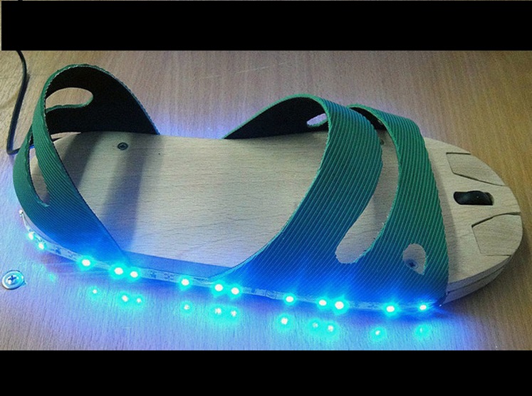 La 'sandalia-ratón' inventada por un menor rusoGalina Sokolova.