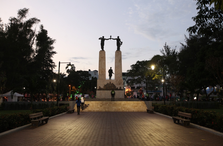  FOTO JOSUE AROSEMENA