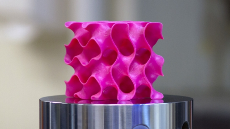 Nuevo material imprimiendo en 3D grafeno  /  Massachusetts Institute of Technology (MIT)