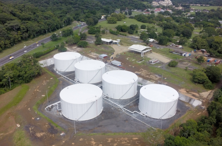 Para la alianza estratégica firmada por Global SLI, una empresa del sector logístico en Panamá, y VTTI, especialista en manejo y almacenaje de derivados del petróleo, para fortalecer la operación actual y el crecimiento de Petroamérica Terminal S.A. (Patsa), una terminal de almacenamiento en la antigua base de Rodman. 