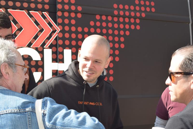 La película, presentada estos días en el festival que se celebra en Austin (Texas), es una reflexión introspectiva del artista que revela además cómo pasó de ser un estudiante de arte con problemas de atención a convertirse en el fundador de Calle 13.