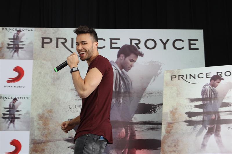 El cantautor estadounidense Geoffrey Royce "Prince Royce anunció su más reciente producción discográfica "Five". EFE