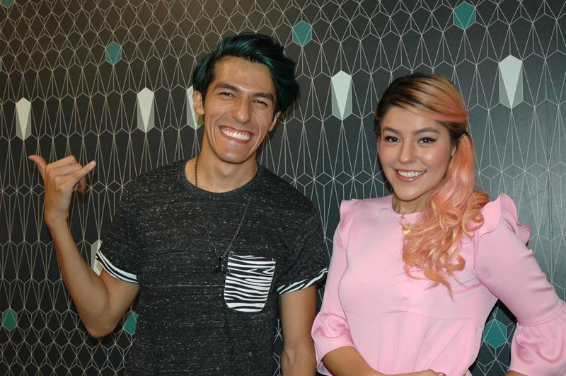  Rafa y Lesslie, del trio de Youtubers Los Polinesios.  /  Foto: EFE