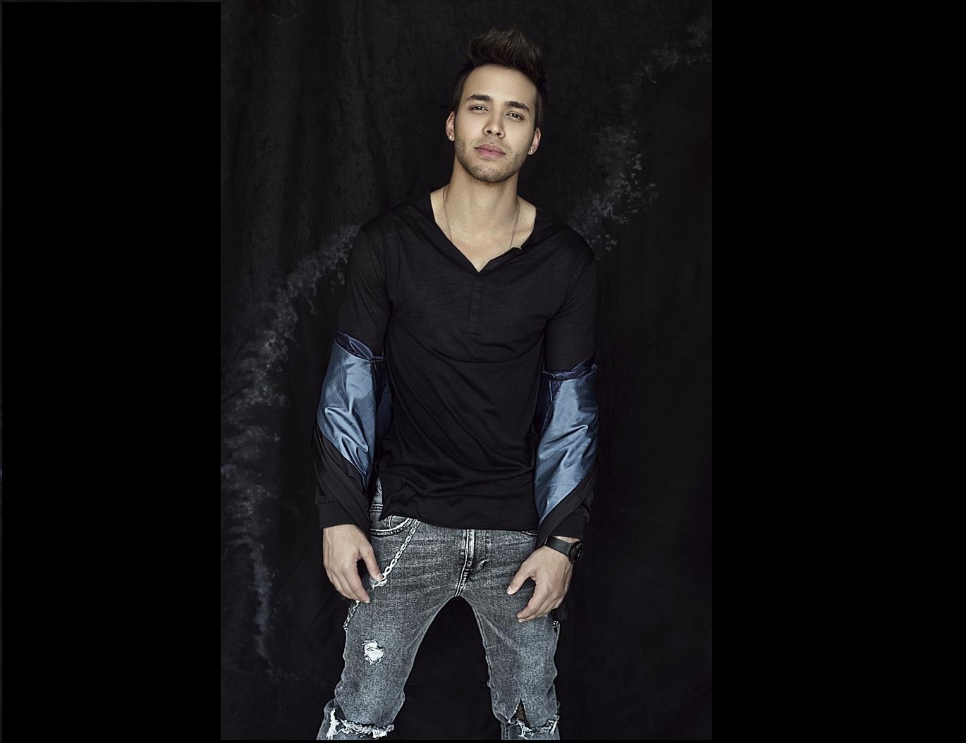 "Ganas locas", es una canción en la que la bachata se encuentra con el reguetón, refleja su voluntad de "innovar" más allá del género del que es exponente. EFE