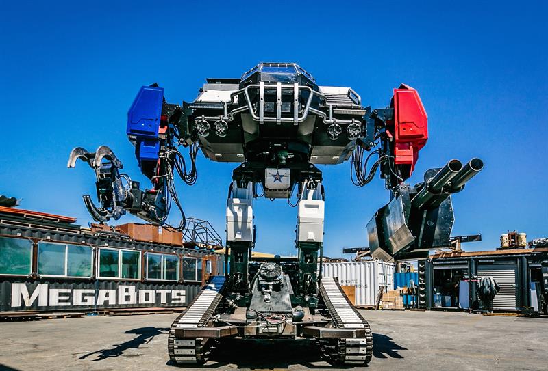 Eagle Prime, un robot de la empresa estadounidense MegaBots que pesa 12 toneladas, mide 4,8 metros de altura y tiene una capacidad de 430 caballos de potencia y participó en un combate a muerte de robots. EFE/Greg Munson/MegaBots