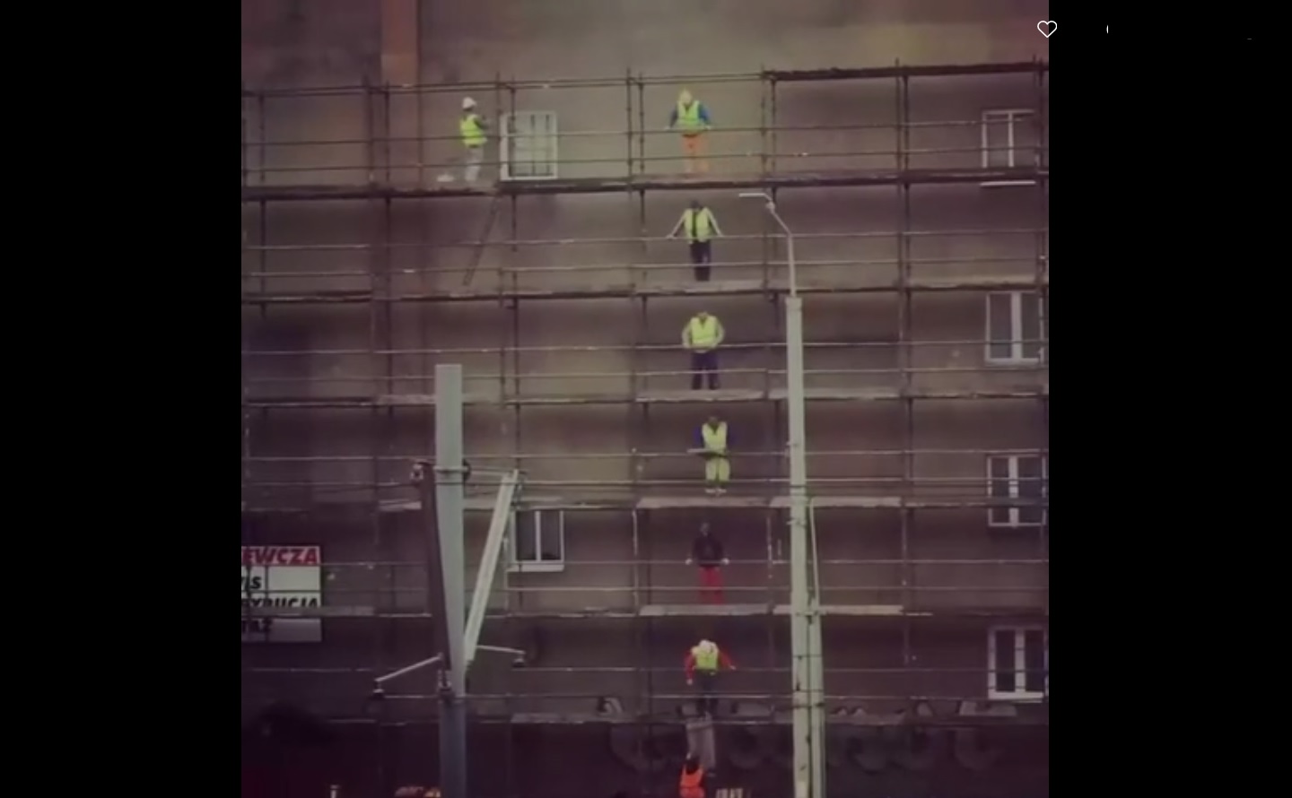 Cualquier labor resulta más fácil si todos colaboran.  /  Captura de video.