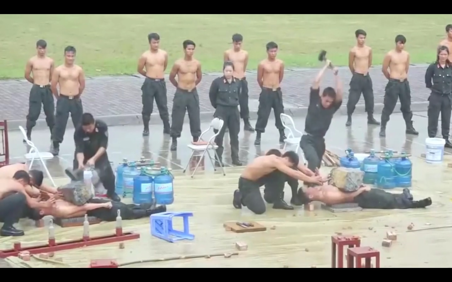 No cualquier persona soporta tanta tortura.  /  Captura de video