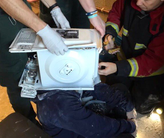 Captura del video colgado por los jóvenes en su cuenta de Youtube.