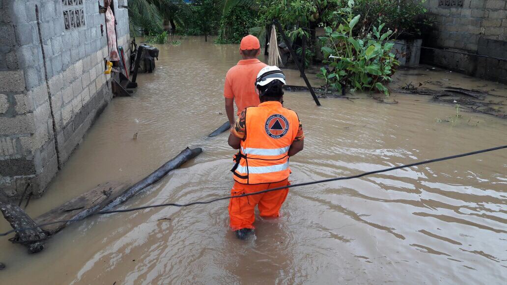 Área inundada en Nombre de Dios en la provincia de Colón.