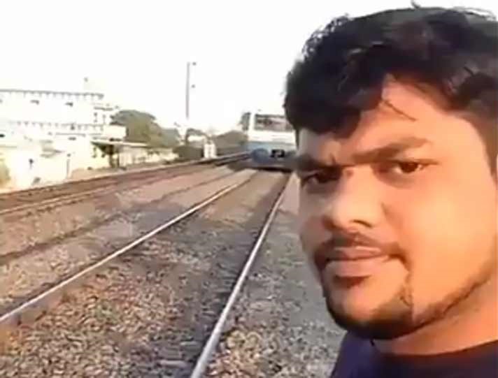 Realizar este tipo de práctica le pudo costar la vida. /  Captura de Video Viral Viral