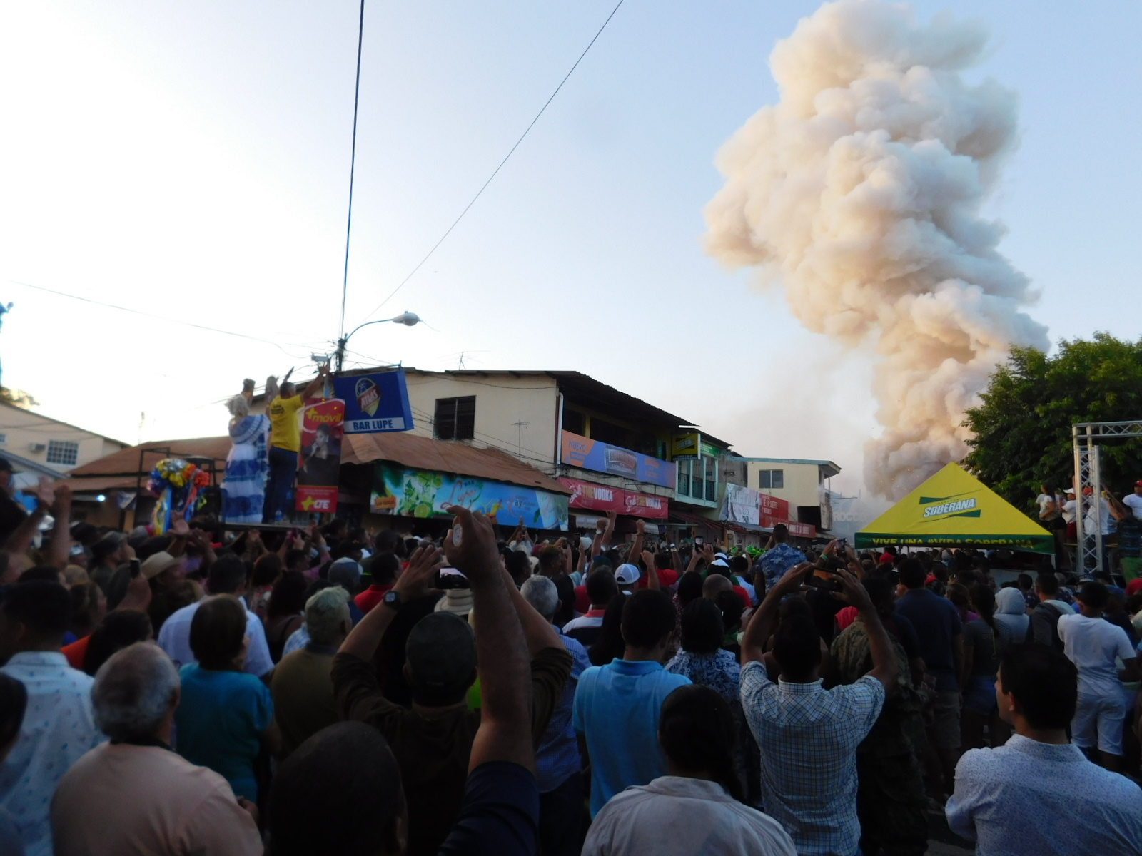 Vista general de los carnavales en Las Tablas. /  Foto: Zenaida Vásquez