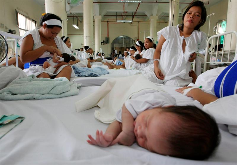 Los cambios en las prioridades de la madre durante la gestación y después del nacimiento son de importancia crítica para el bienestar del bebé y su salud mental de por vida. EFE/Archivo