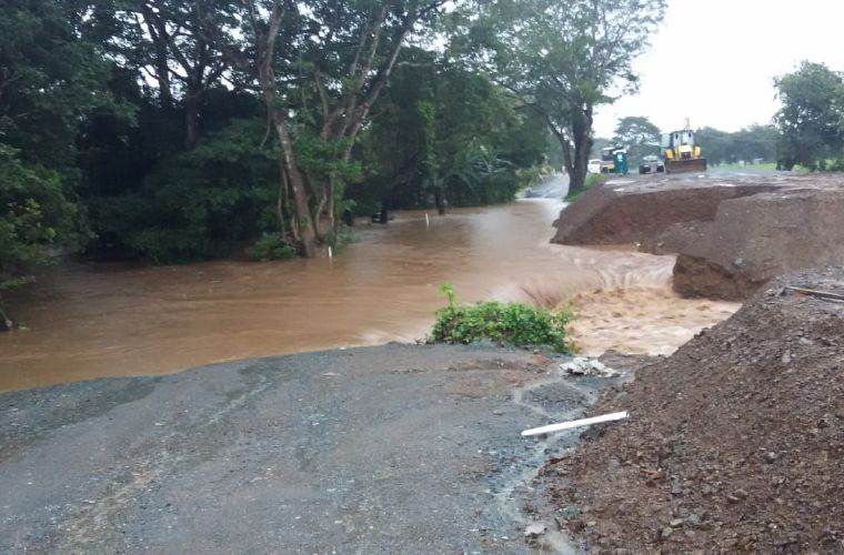 Lugareños de áreas vulnerables a inundaciones deben estar pendientes, ya que se prevé que sigan las lluvias. Foto: Thays Domínguez