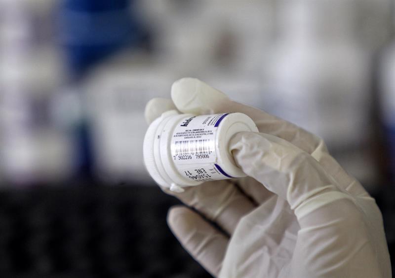 Ingerir medicamento sin prescripción de un profesional de la salud puede desencadenar graves trastornos que van desde alteraciones en sistema nervioso hasta alguna intoxicación con daños irreversibles al organismo y la salud. EFE