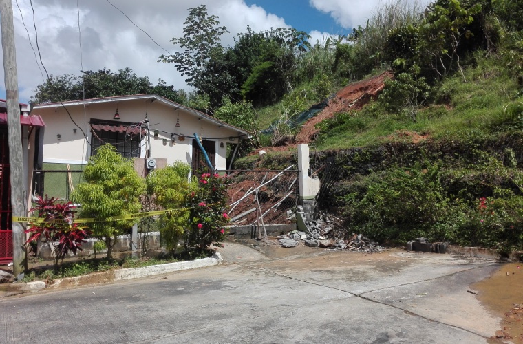 Los afectados no han podido sacar sus pertenencias de las casas. Foto/Eric Montenegro