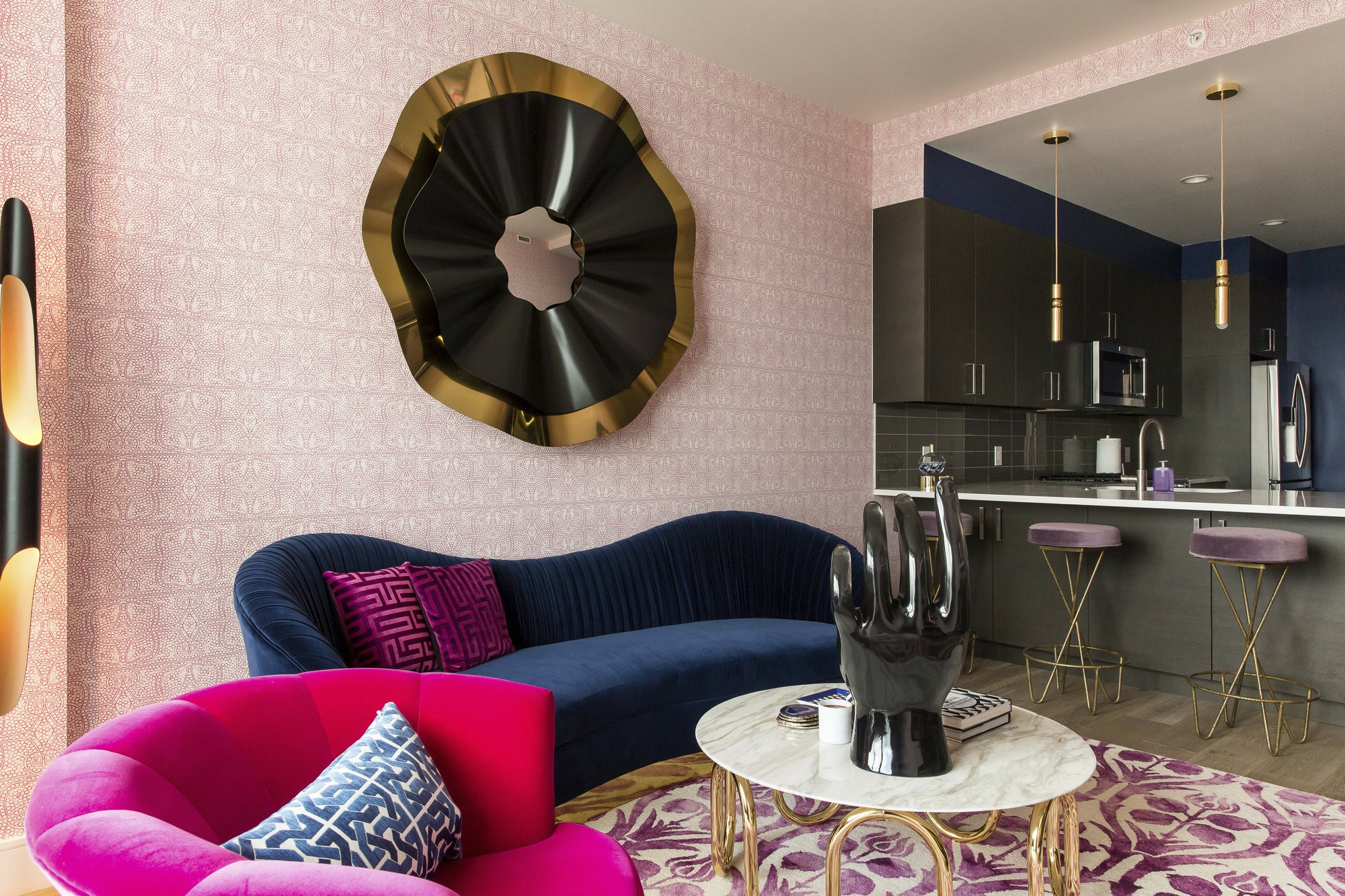 Esta foto proporcionada por la diseñadora Maureen Stevens muestra una tabla en su proyecto en el distrito de Seaholm en Austin, Texas. AP