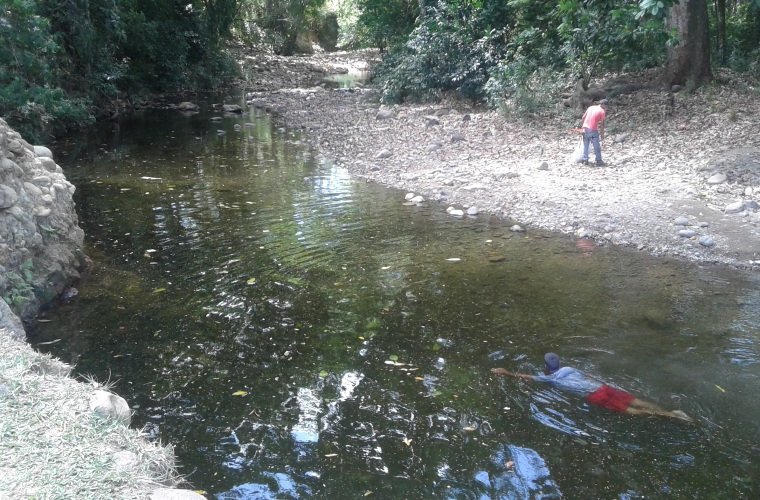 El cauce del río Chame ha sufrido un deterioro gradual debido al cambio climático y deforestación, entre otros factores. Eric A. Montenegro
