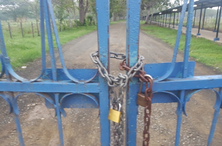 Se espera que haya pronto una solución a este problema que afecta las clases de los estudiantes en este distrito santeño. Thays Domínguez