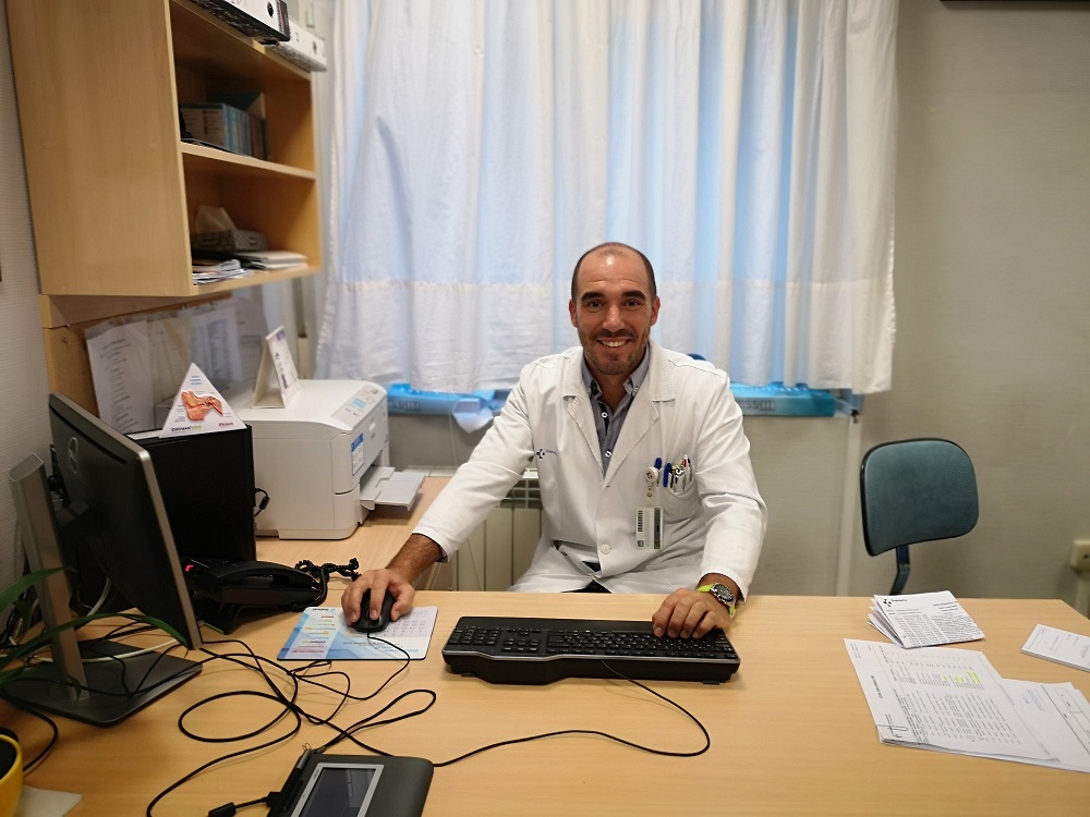 El doctor J. Alexander Sistiaga, vocal de la Comisión de Cabeza y Cuello y Base de Cráneo de la Sociedad Española de Otorrinolaringología y Cirugía de Cabeza y Cuello/Foto facilitada por el médico. EFE