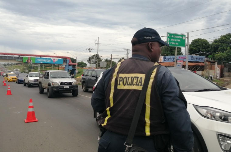 Hasta las 10:00 a.m. de ayer unos 33 mil vehículos habían transitado hacia el interior por el sector de La Espiga. Eric A. Montenegro