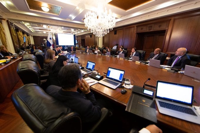 Reemplazan resolución sobre equiparamiento profesional | Critica