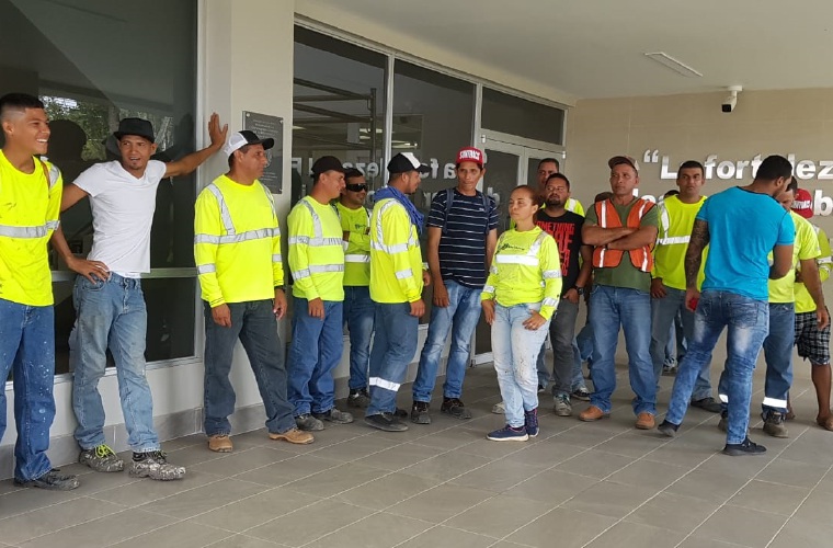 Los trabajadores aseguran que podrían darse otras medidas en los próximos días si no se corrigen las anomalías. Thays Domínguez