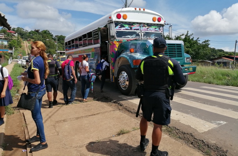 En Capira solo operan 14 autobuses. Eric Montenegro