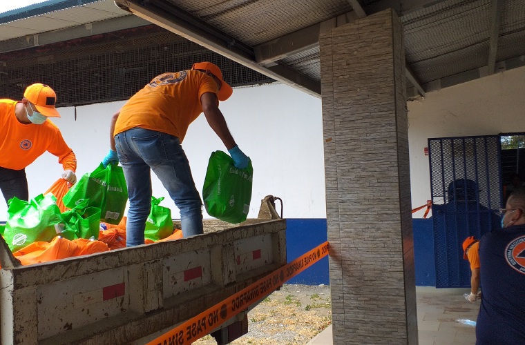Entre los primeros en hacer llegar la donaciones estuvo la Asociación de China residentes en la provincia de Chiriquí. J. Vásquez /T. Domínguez /M. Madrid 