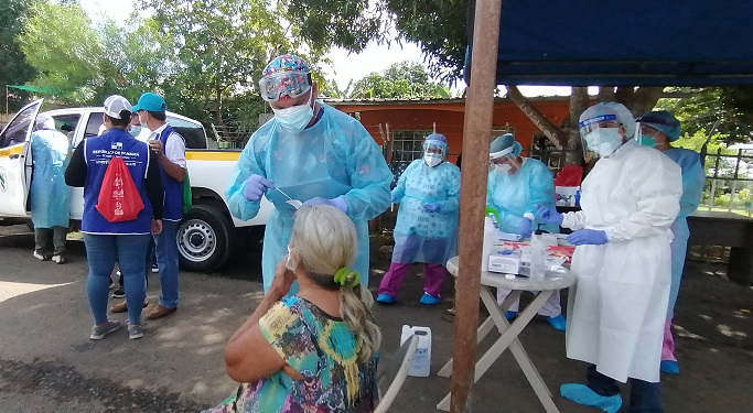 En el sitio se realizaron 150 pruebas rápidas de antígeno, las cuales fueron procesadas en el sitio para dar respuesta inmediata a la población.