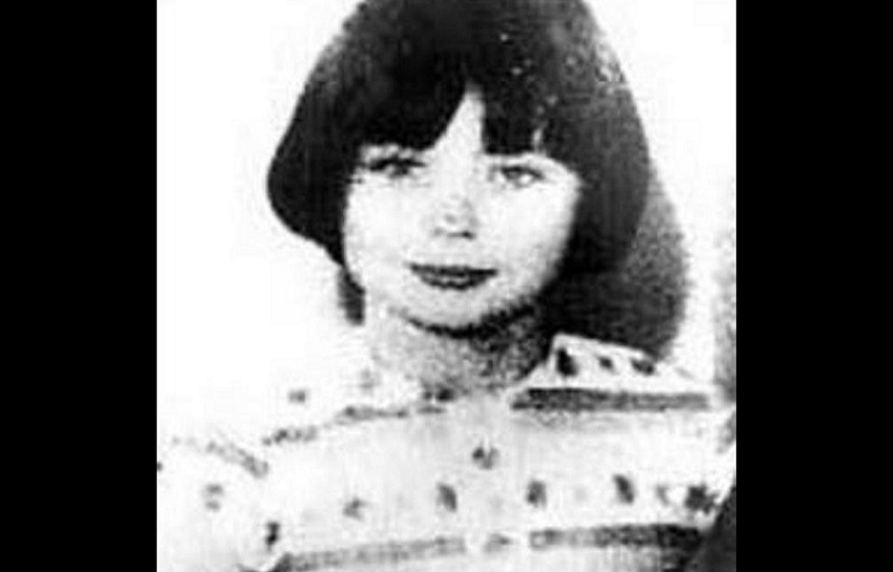 Un día antes de su cumpleaños número 11, Mary Bell asesinó a su primera víctima: un niño de 4 años al que estranguló sin piedad.