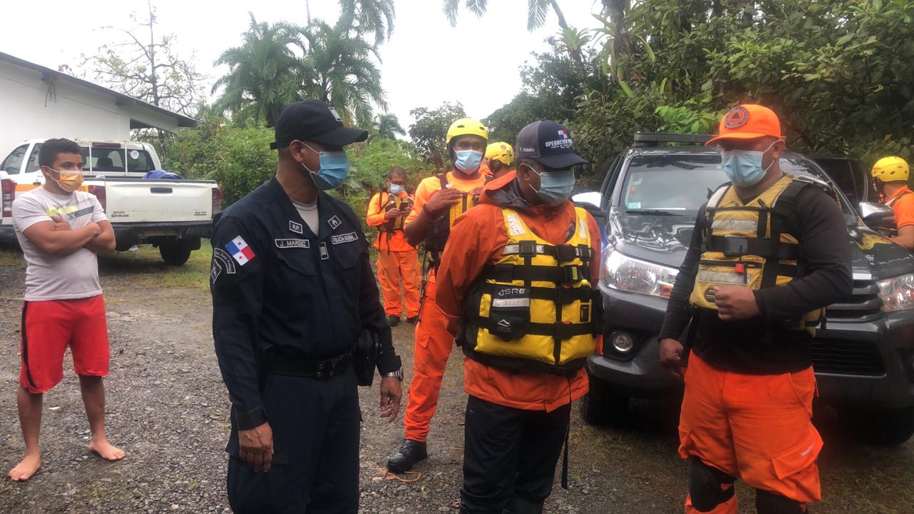 El Sistema Nacional de Protecciòn Civil llevó alimentos secos, frazadas, agua y medicinas para evitar cualquier enfermedad.