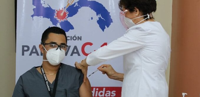 Minsa usa reserva de vacunas contra Covid-19 en tres provincias | Critica