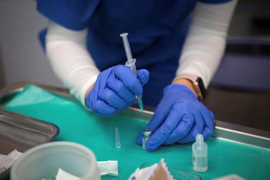 Panamá recibirá miles de dosis de la vacuna de AstraZeneca ...