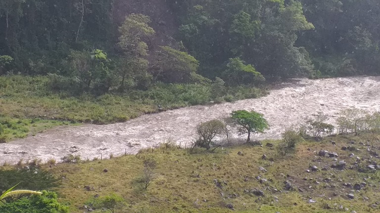 Ríos como el Caldera en el distrito de Boquete, también presentan aumento en el nivel de sus caudales.