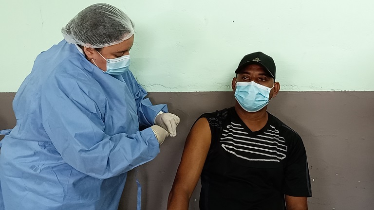 Un total de 14 mil 220 adultos mayores residentes en el circuito 8-1 y bajo la corresponsabilidad de la CSS, deberán ser inmunizados contra la COVID-19.