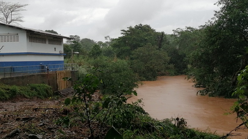 Vista general de la toma de agua cruda de la Potabilizadora Jaime Díaz Quintero, de La Chorrera .